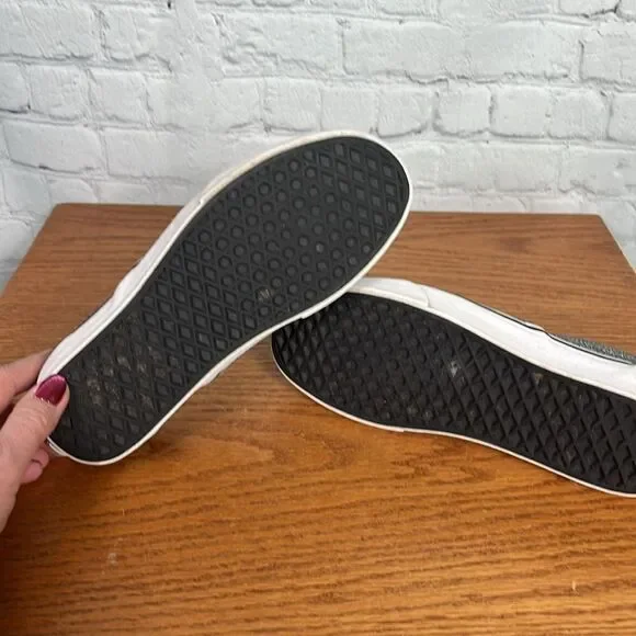 Vans Asher Off the Wall Slip On Shoes Mens 7 or 8.5 Women’s Black White Sneakers - Picture 7 of 9